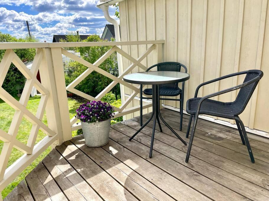 Charmigt Sekelskifteshus Med Naerhet Till Det Mesta Eskilstuna Exterior photo