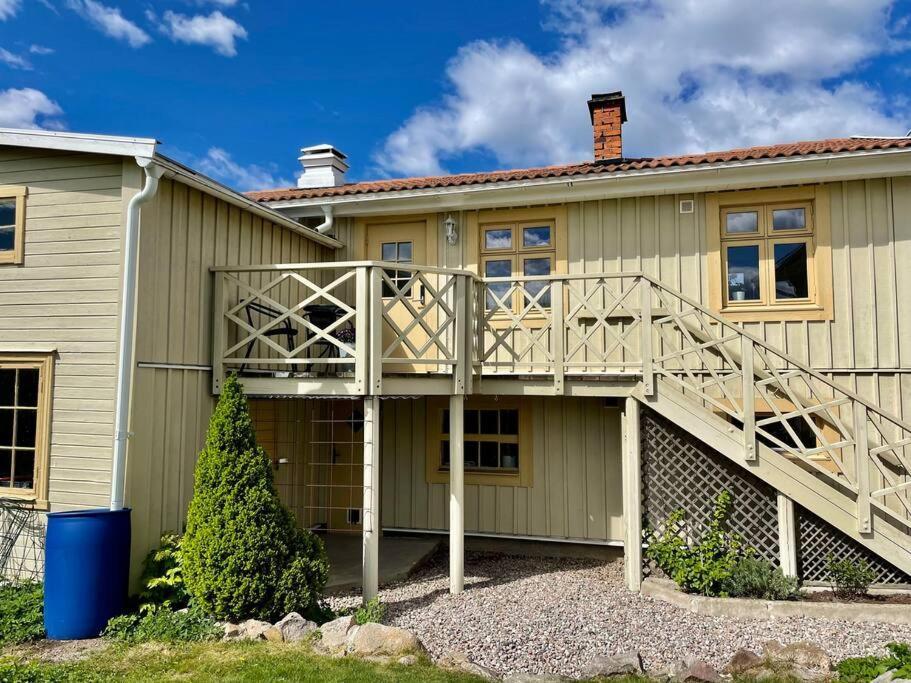 Charmigt Sekelskifteshus Med Naerhet Till Det Mesta Eskilstuna Exterior photo